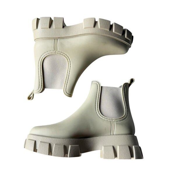 Jeffrey Campbell Women's Sz 9 Play Pleu Rain Boots Cream Chunky Lug Chelsea - Picture 6 of 12